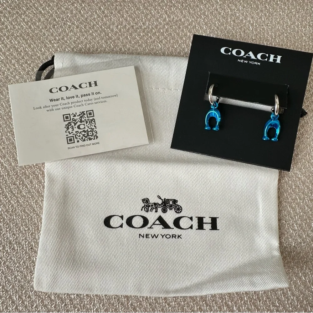 Coach Hanging C Huggie blue and silver earrings new with tag and pouch